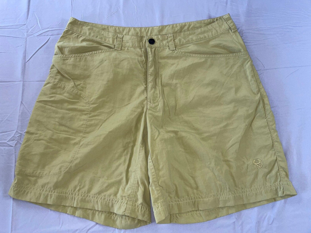 Mountain Hardwear Relaxed Lightweight Nylon Bermuda Hiking Shorts. Size 12, EUC!